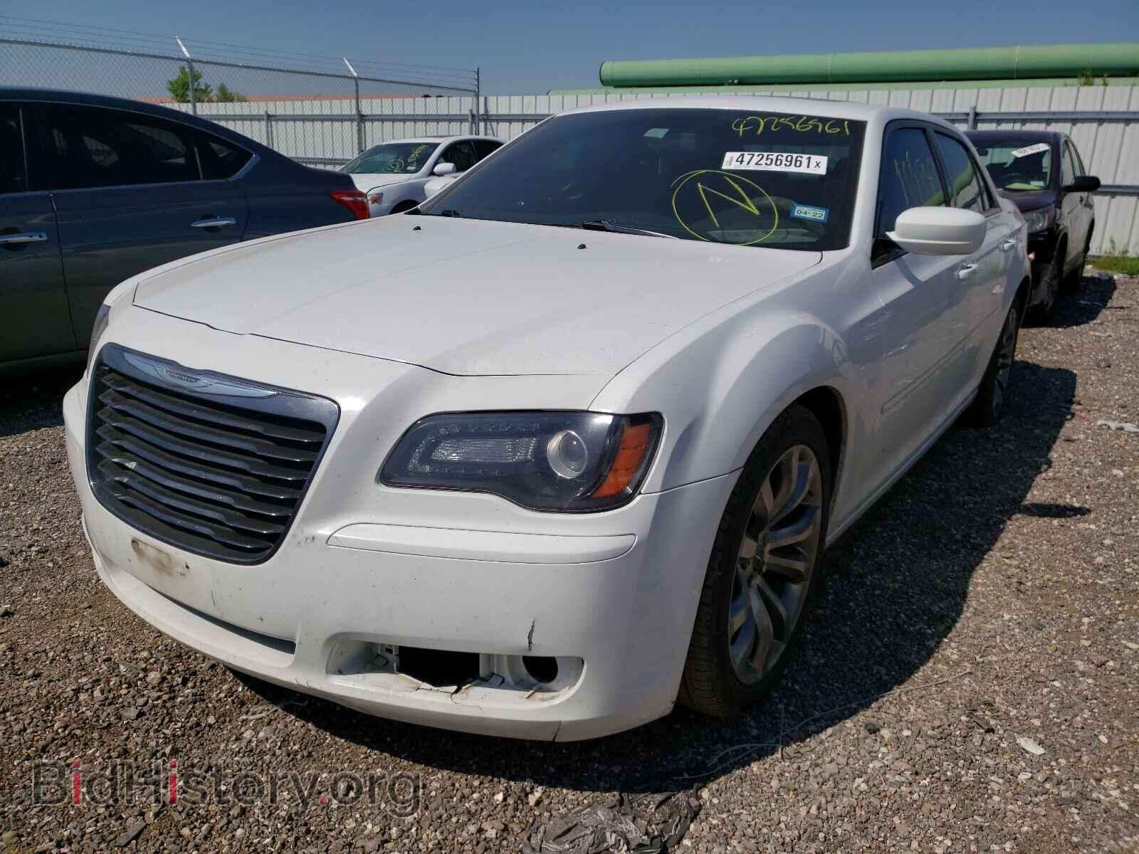 2014 CHRYSLER 300 - VIN: 2C3CCABG8EH375372 - Фото 2
