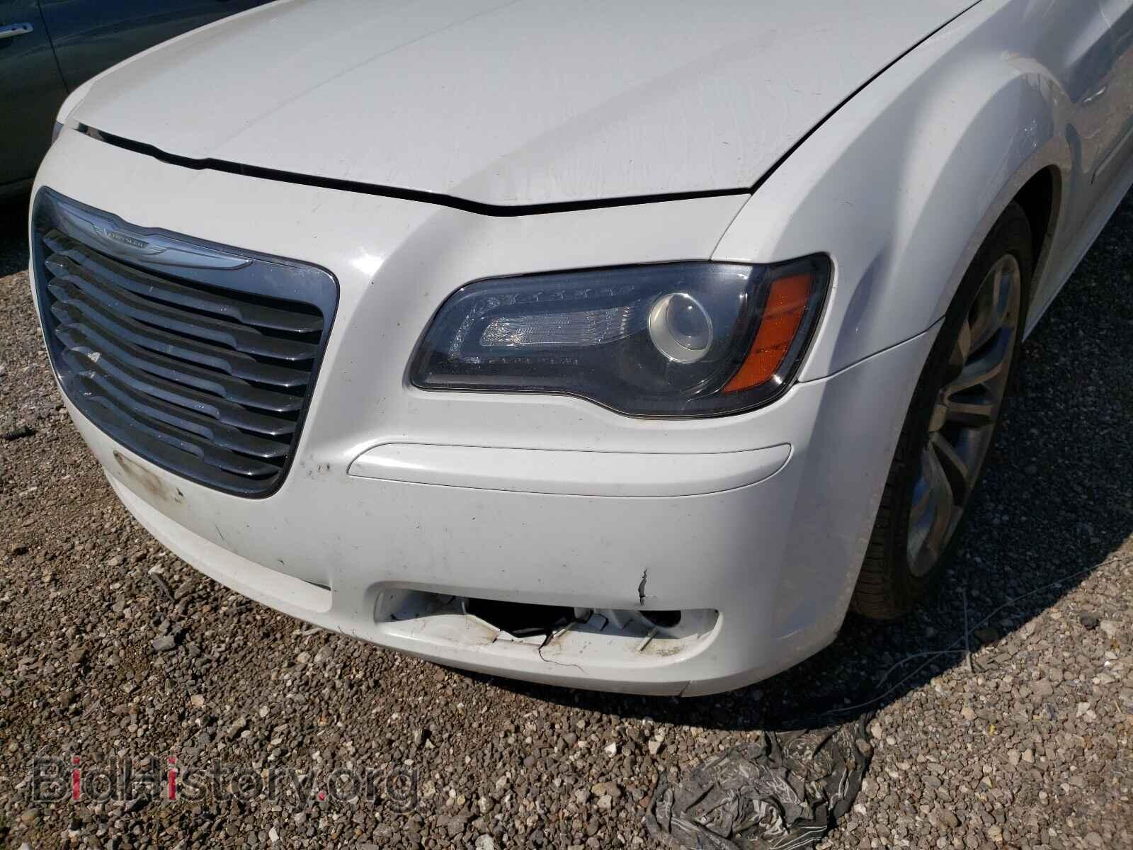 2014 CHRYSLER 300 - VIN: 2C3CCABG8EH375372 - Фото 9