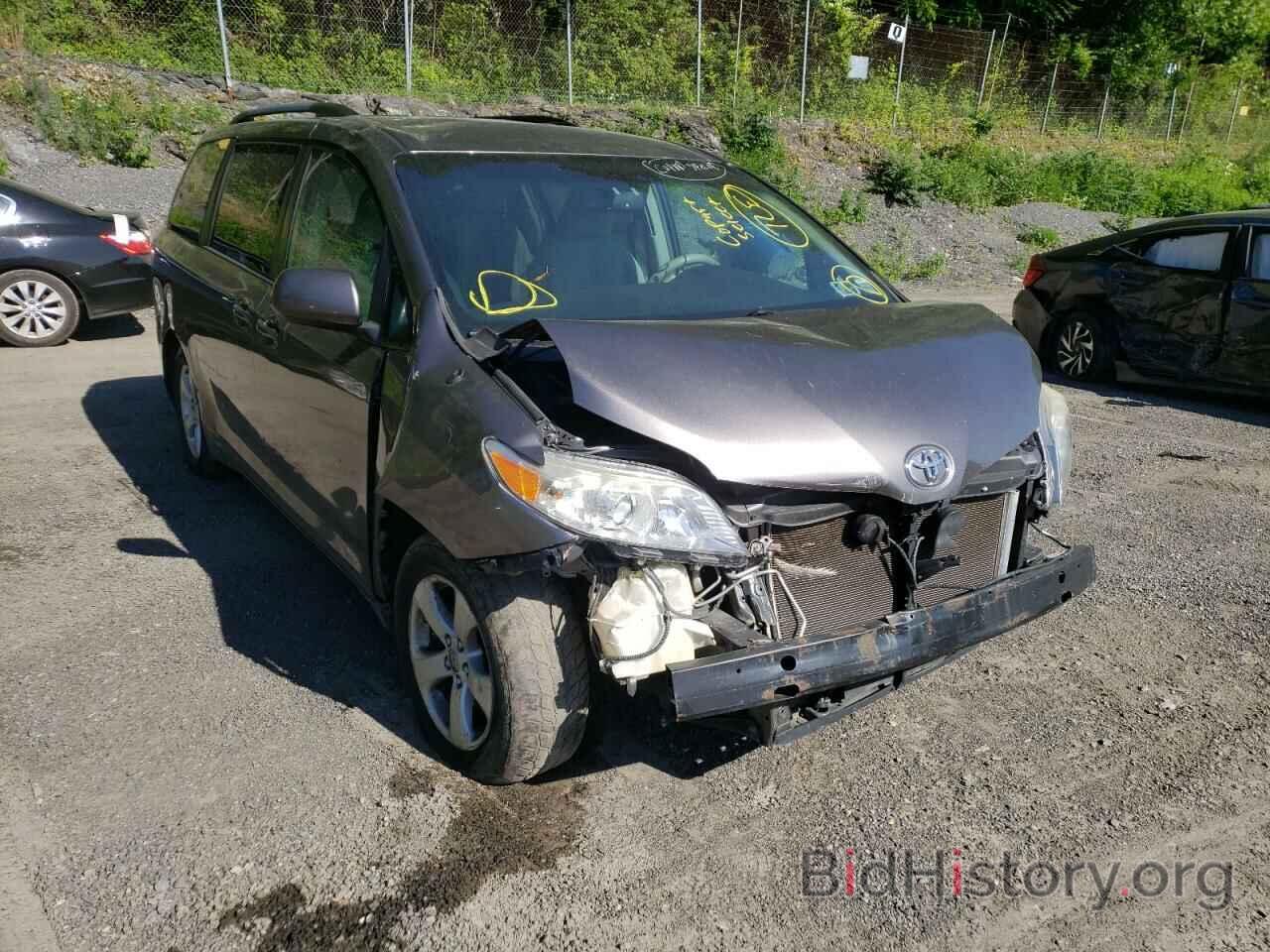 Фотография 5TDKK3DC1ES416121 - TOYOTA SIENNA 2014