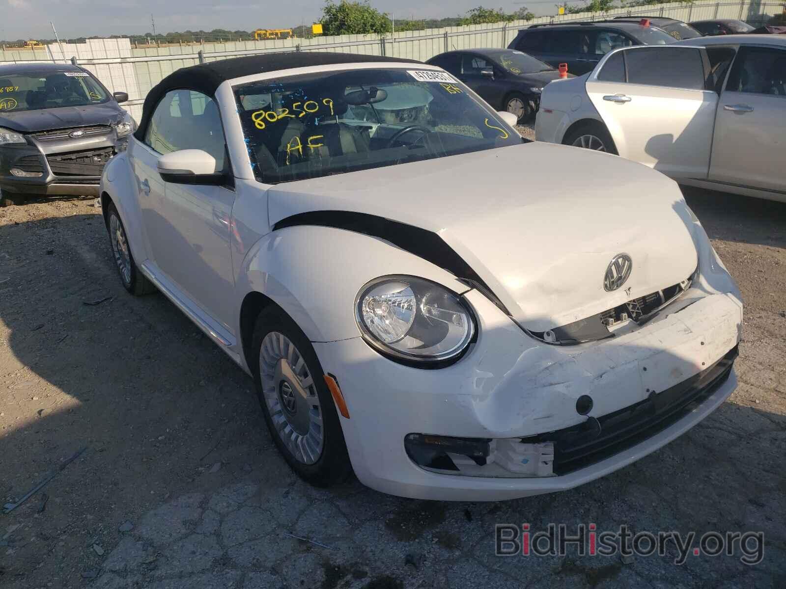 Photo 3VW5X7AT8EM802509 - VOLKSWAGEN BEETLE 2014