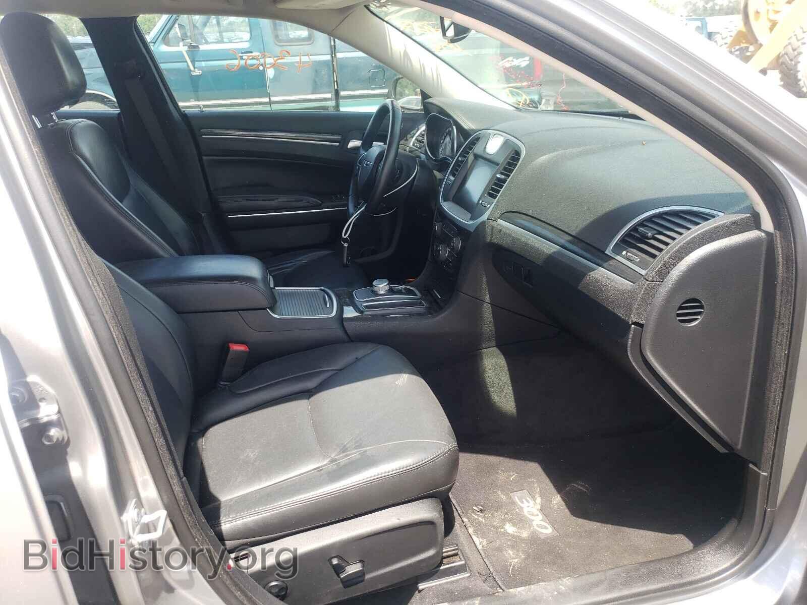 2016 CHRYSLER 300 - VIN: 2C3CCAAG2GH197706 - Фото 5