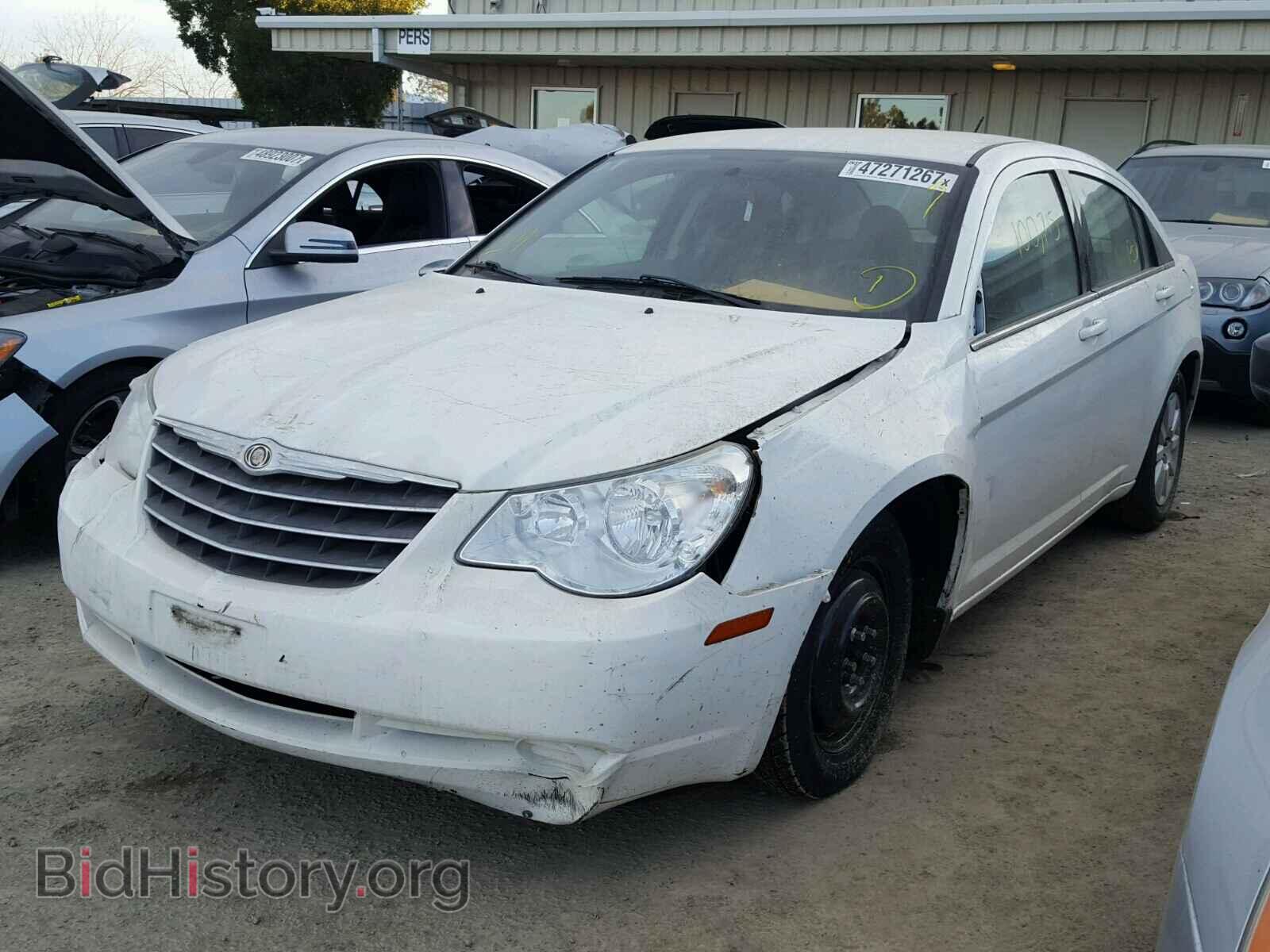 2010 CHRYSLER SEBRING - VIN: 1C3CC4FB6AN183661 - Фото 2