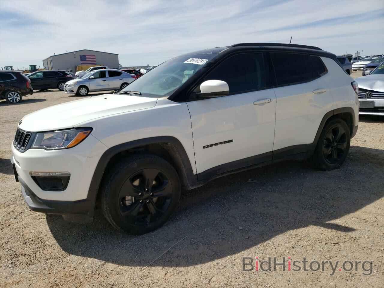 Photo 3C4NJCBB1JT460873 - JEEP COMPASS 2018