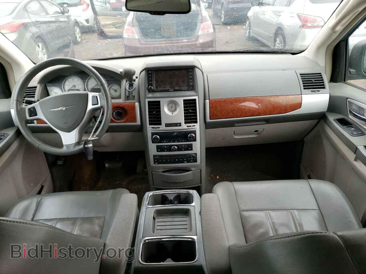 2009 CHRYSLER MINIVAN - VIN: 2A8HR54169R615916 - Фото 8