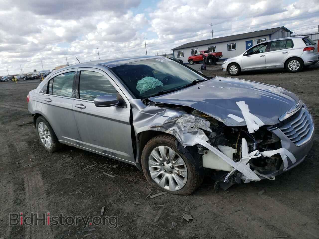2013 CHRYSLER 200 - VIN: 1C3CCBAB6DN588886 - Фото 4