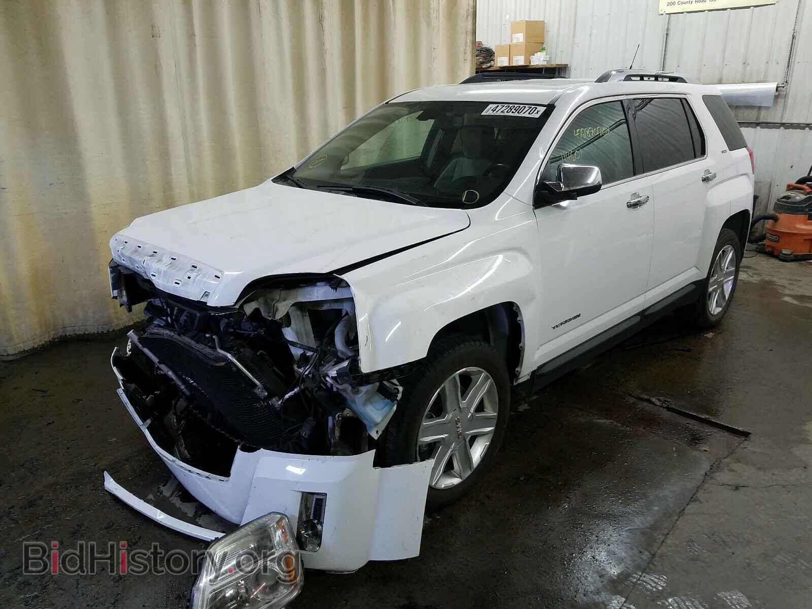 2010 GMC TERRAIN - VIN: 2CTFLJEY8A6374083 - Photo 2