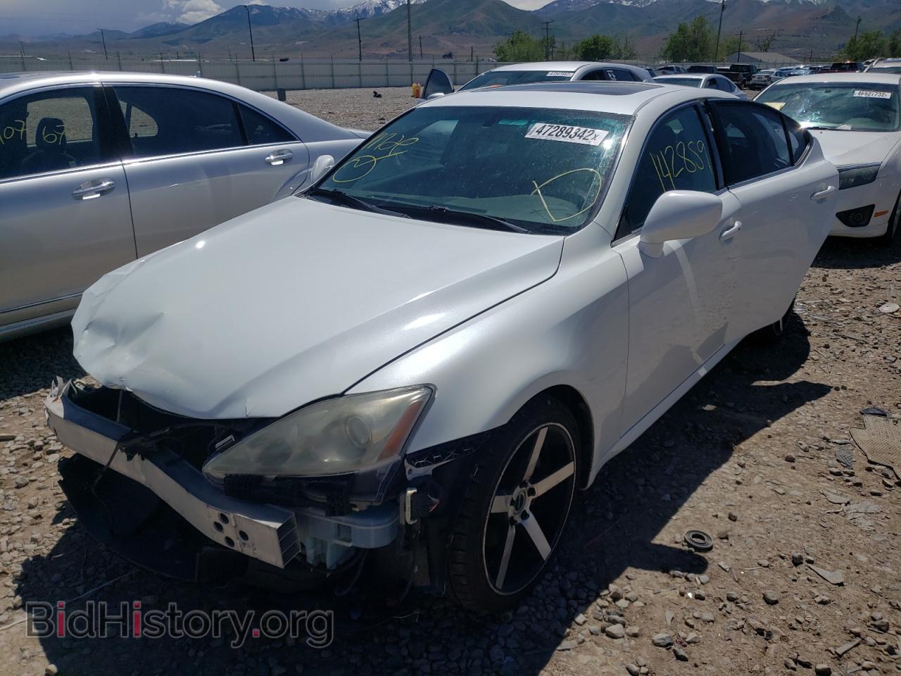 2008 LEXUS IS - VIN: JTHBK262482080974 - Фото 2