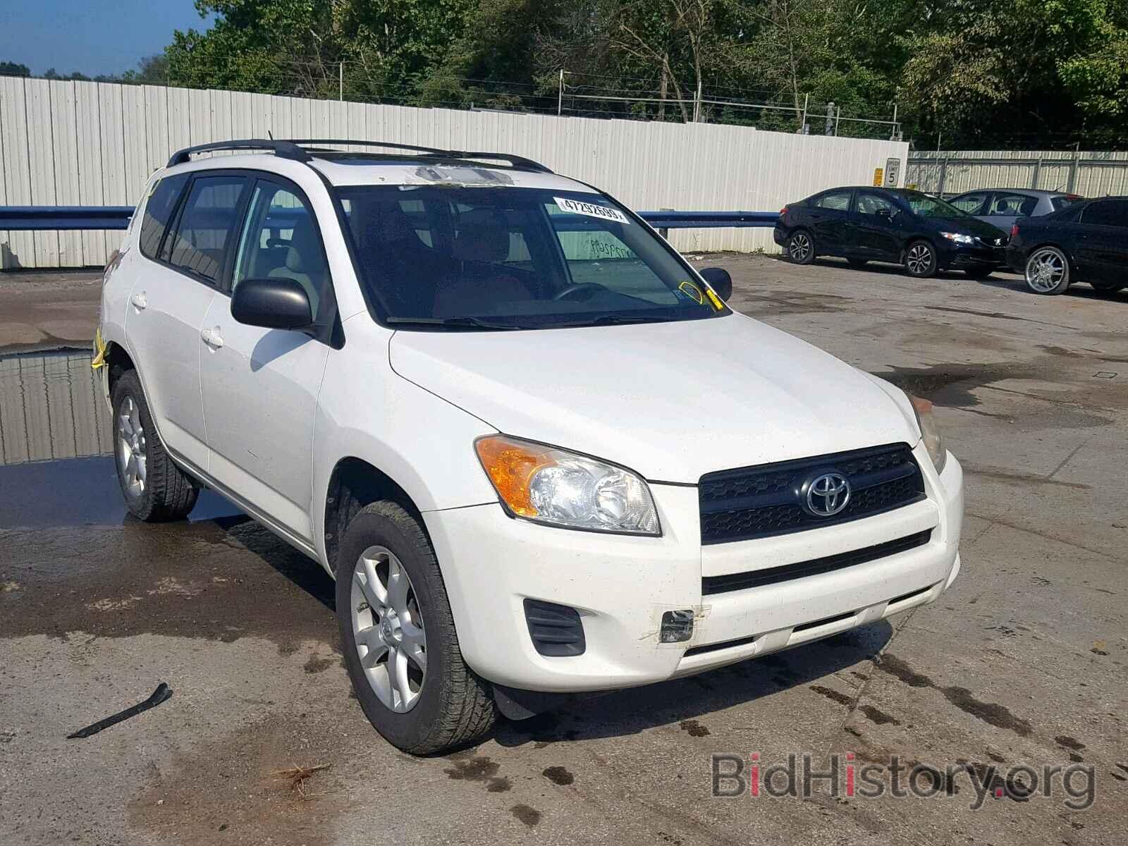 Photo 2T3ZF4DV9CW125453 - TOYOTA RAV4 2012