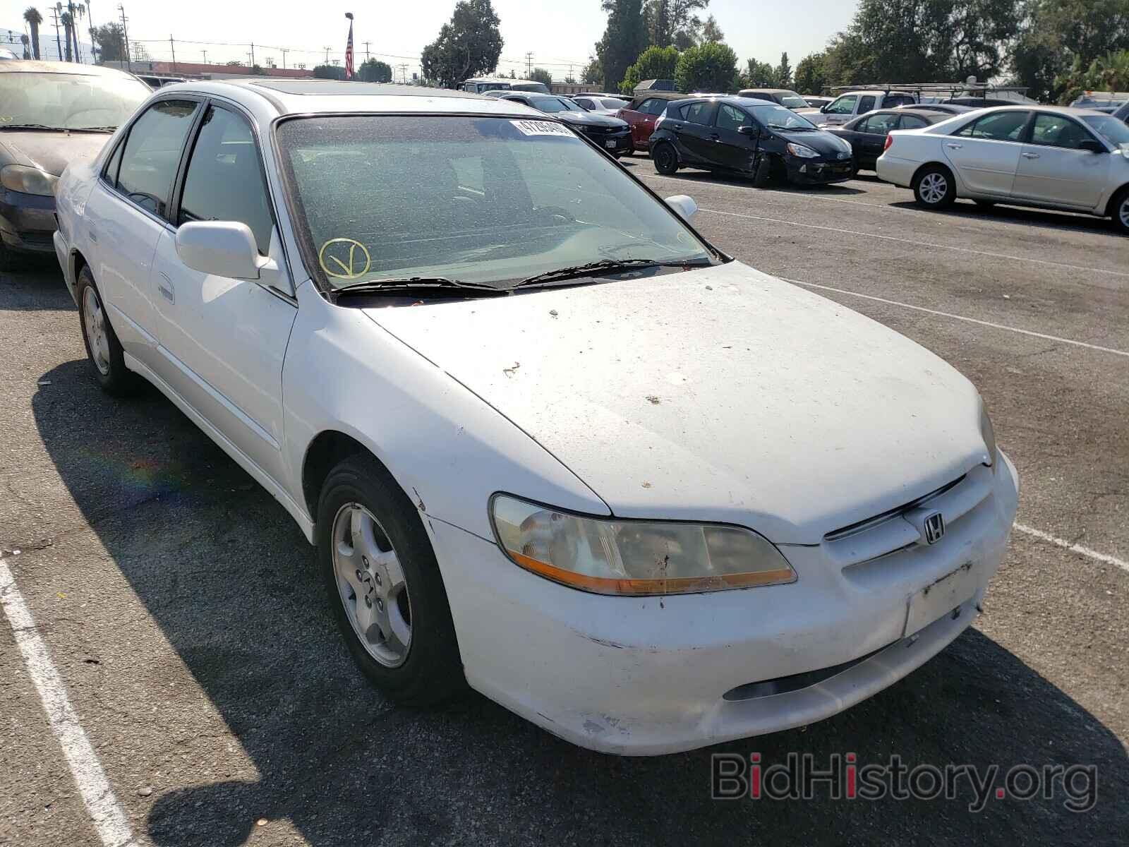 Photo 1HGCG1653XA023960 - HONDA ACCORD 1999