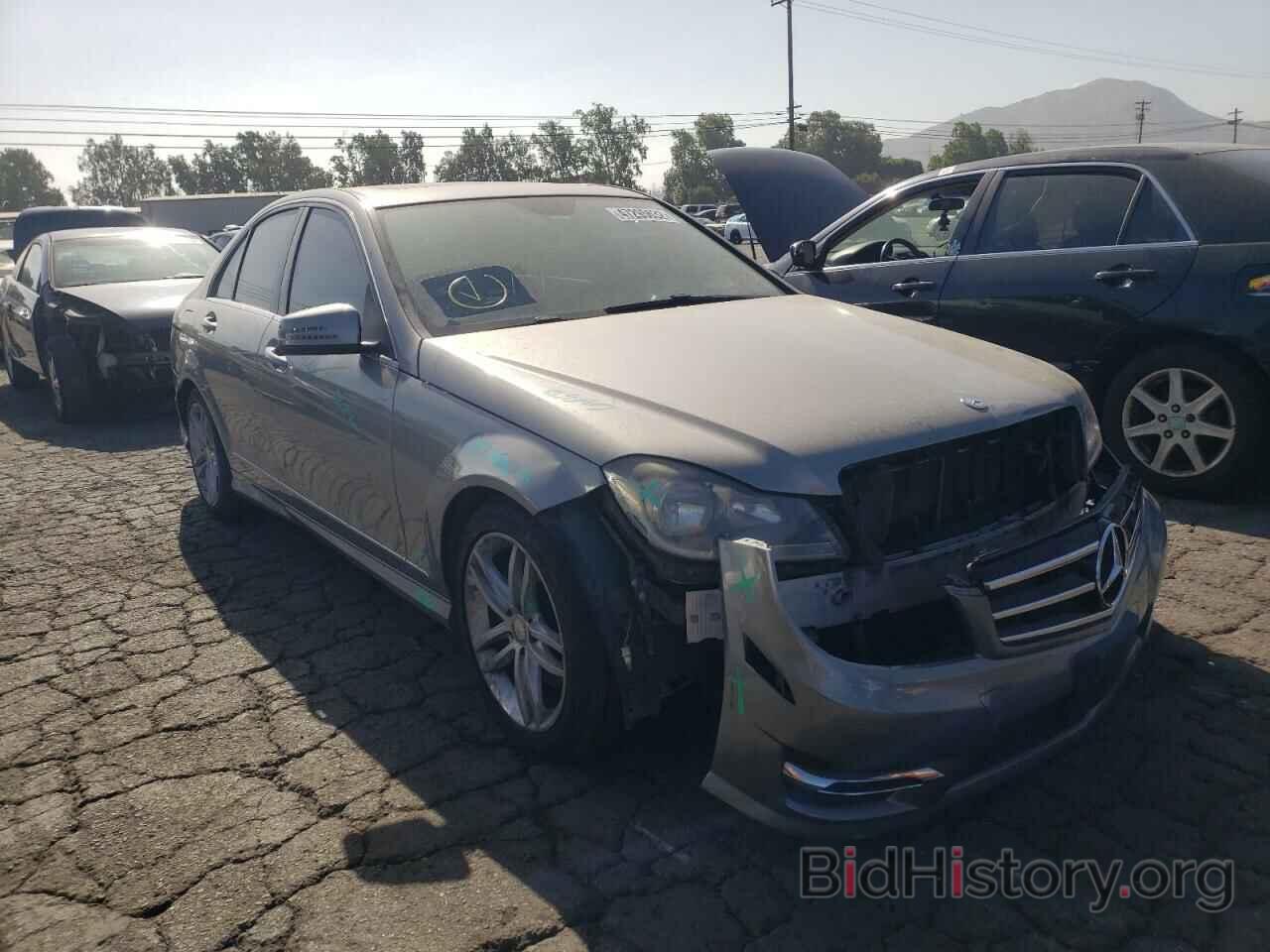 Photo WDDGF8AB9EA940090 - MERCEDES-BENZ C-CLASS 2014