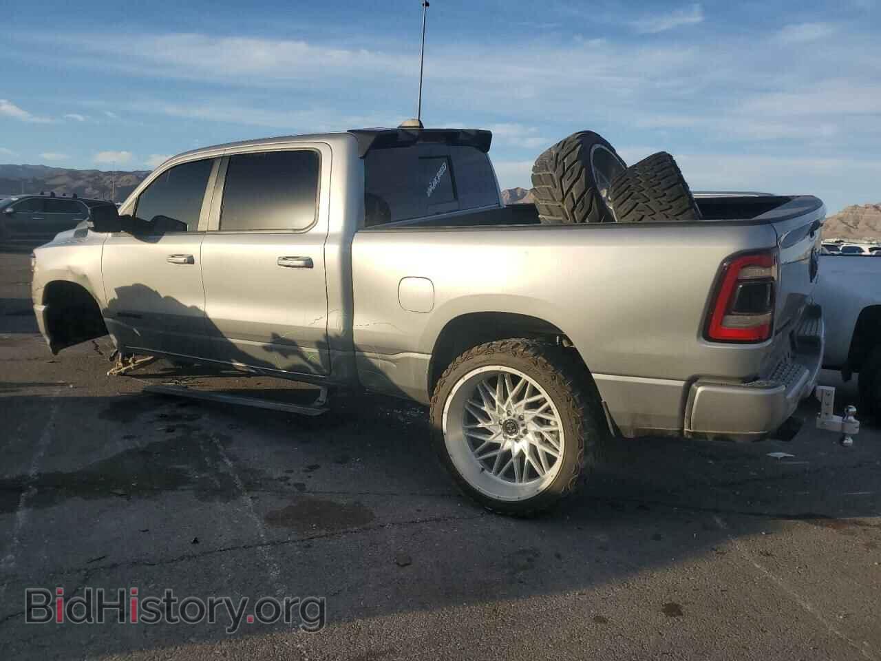 2021 RAM 1500 - VIN: 1C6SRFMT7MN603839 - Фото 2