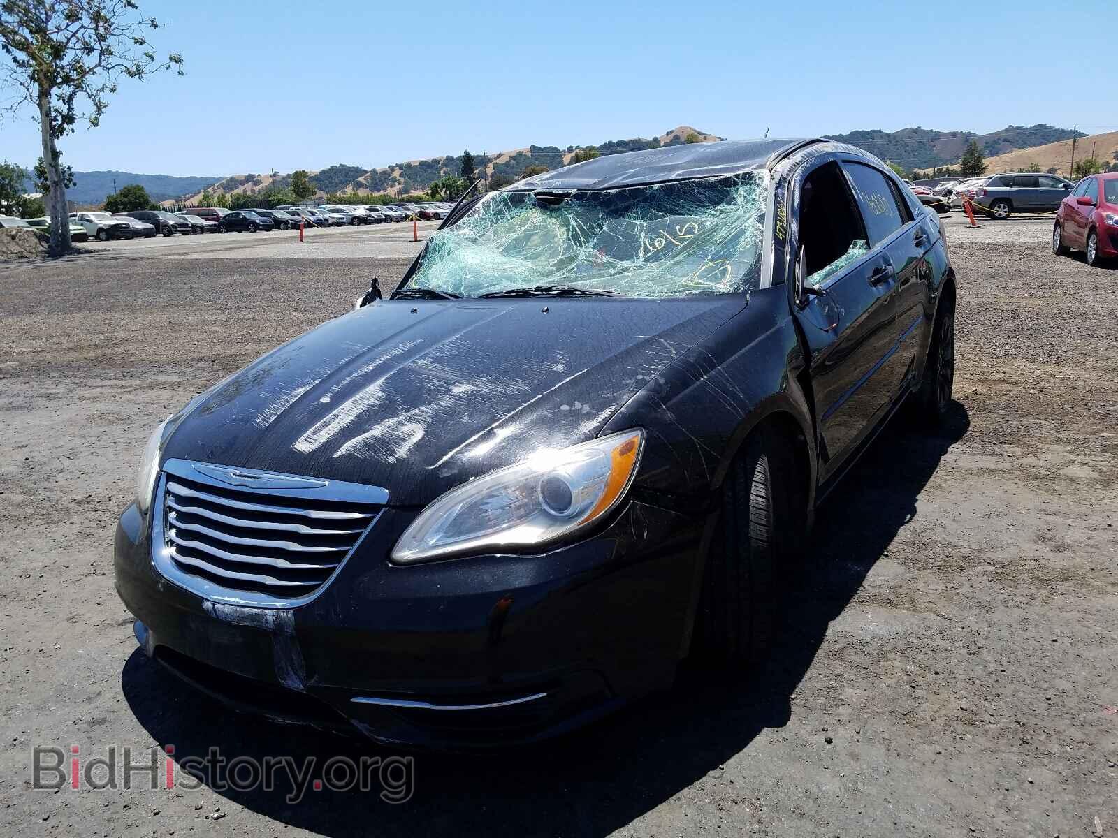 2012 CHRYSLER 200 - VIN: 1C3CCBAB5CN191863 - Фото 2