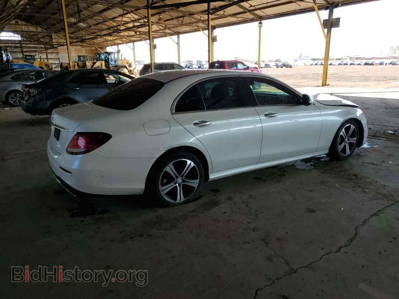 2017 MERCEDES-BENZ E-CLASS - VIN: WDDZF4JB3HA179109 - Фото 3