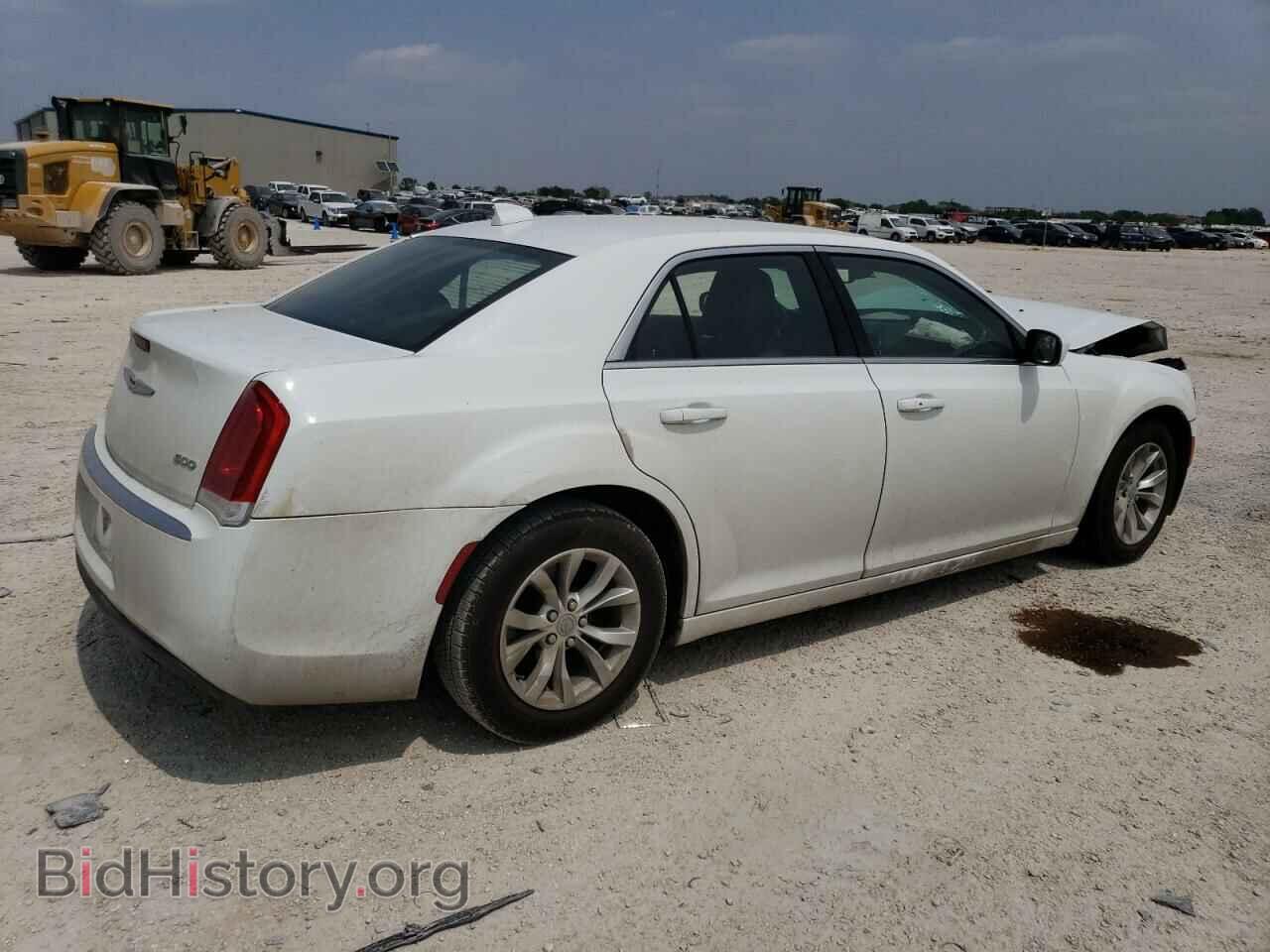 2015 CHRYSLER 300 - VIN: 2C3CCAAG5FH807872 - Фото 3