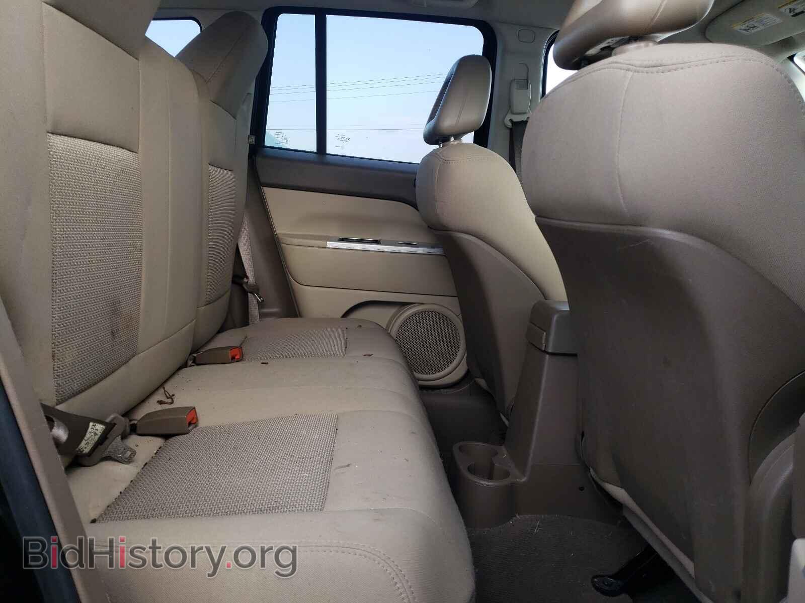 2008 JEEP COMPASS - VIN: 1J8FT470X8D789592 - Фото 6