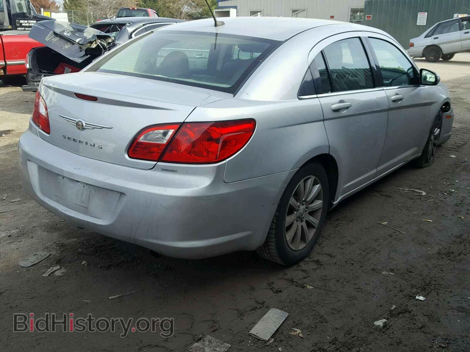 2010 CHRYSLER SEBRING - VIN: 1C3CC5FB3AN233907 - Фото 4