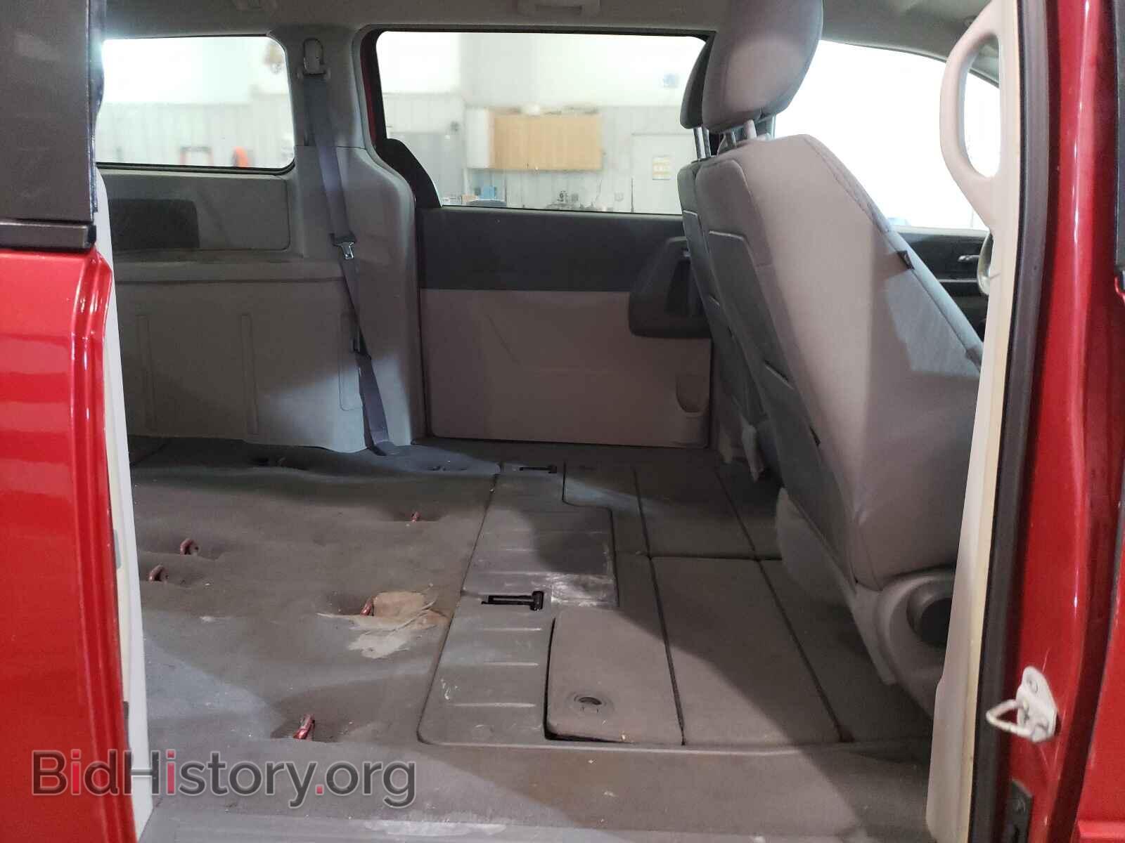 2008 CHRYSLER MINIVAN - VIN: 2A8HR44H98R667692 - Фото 6