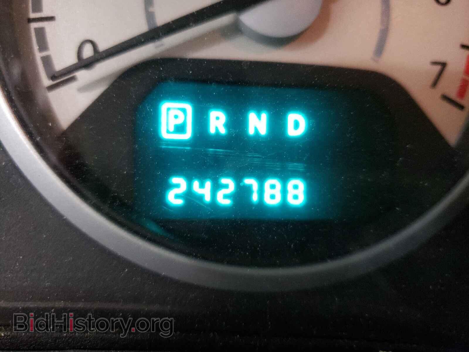 2008 CHRYSLER MINIVAN - VIN: 2A8HR44H98R667692 - Фото 8