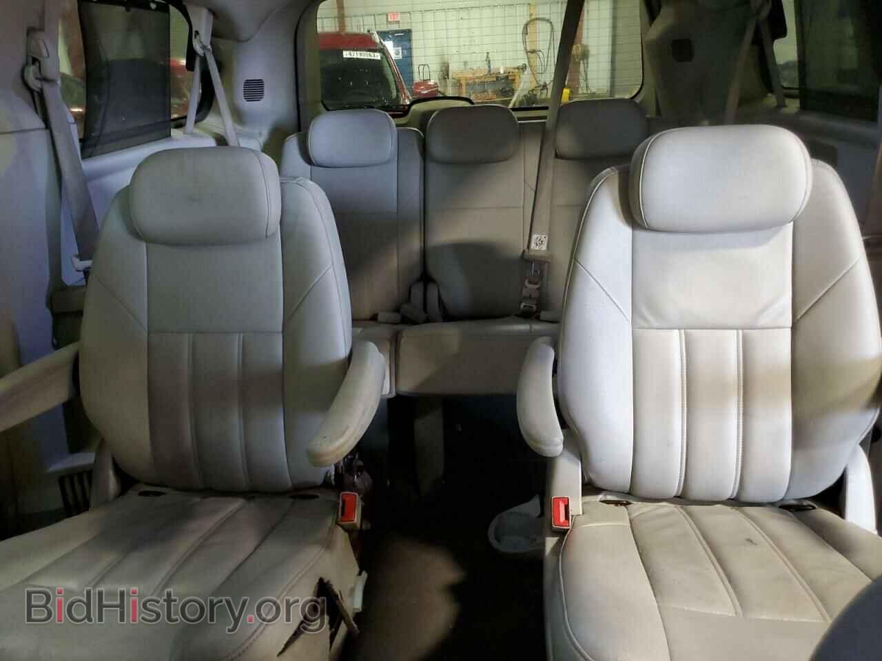 2008 CHRYSLER MINIVAN - VIN: 2A8HR54P68R710723 - Фото 10