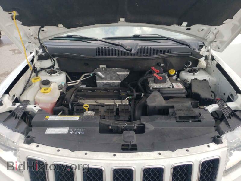 2011 Jeep COMPASS (VIN 1J4NT1FA4BD287044) — фото 7 из 10