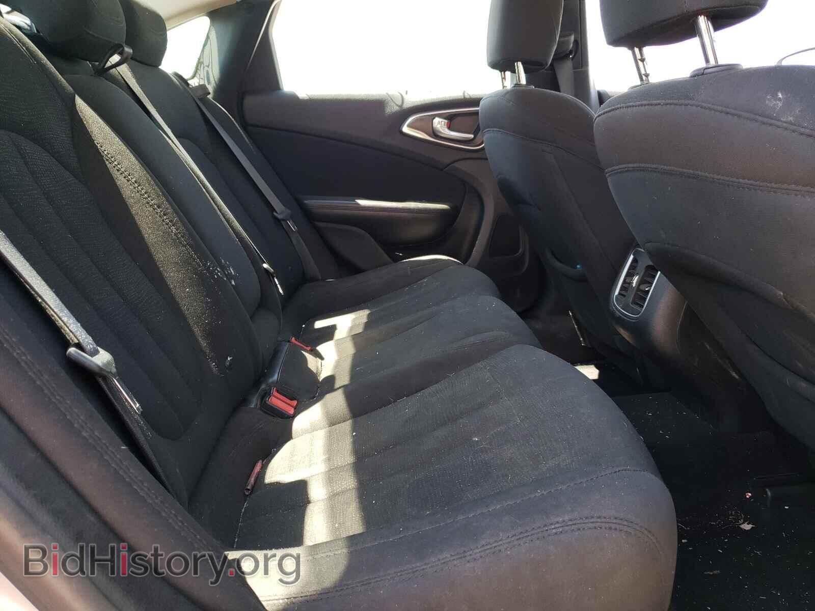 2016 CHRYSLER 200 - VIN: 1C3CCCAB8GN151692 - Фото 6