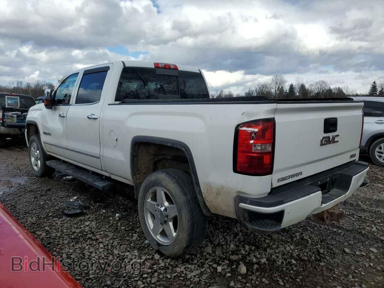 2015 GMC SIERRA - VIN: 1GT12ZEG1FF645657 - Фото 2