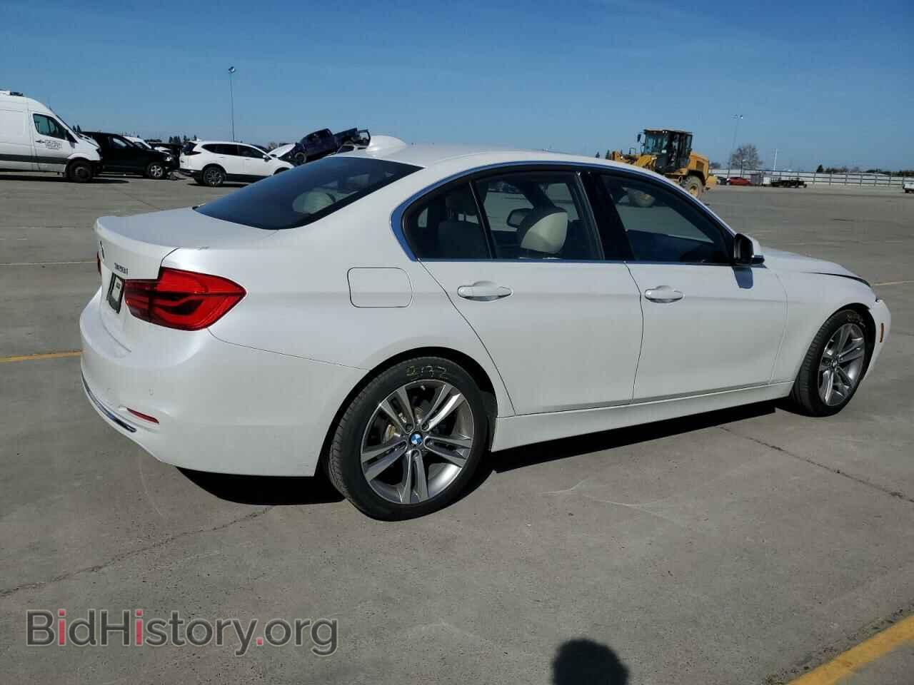 2016 BMW 3 SERIES - VIN: WBA8E9G59GNT84073 - Фото 3