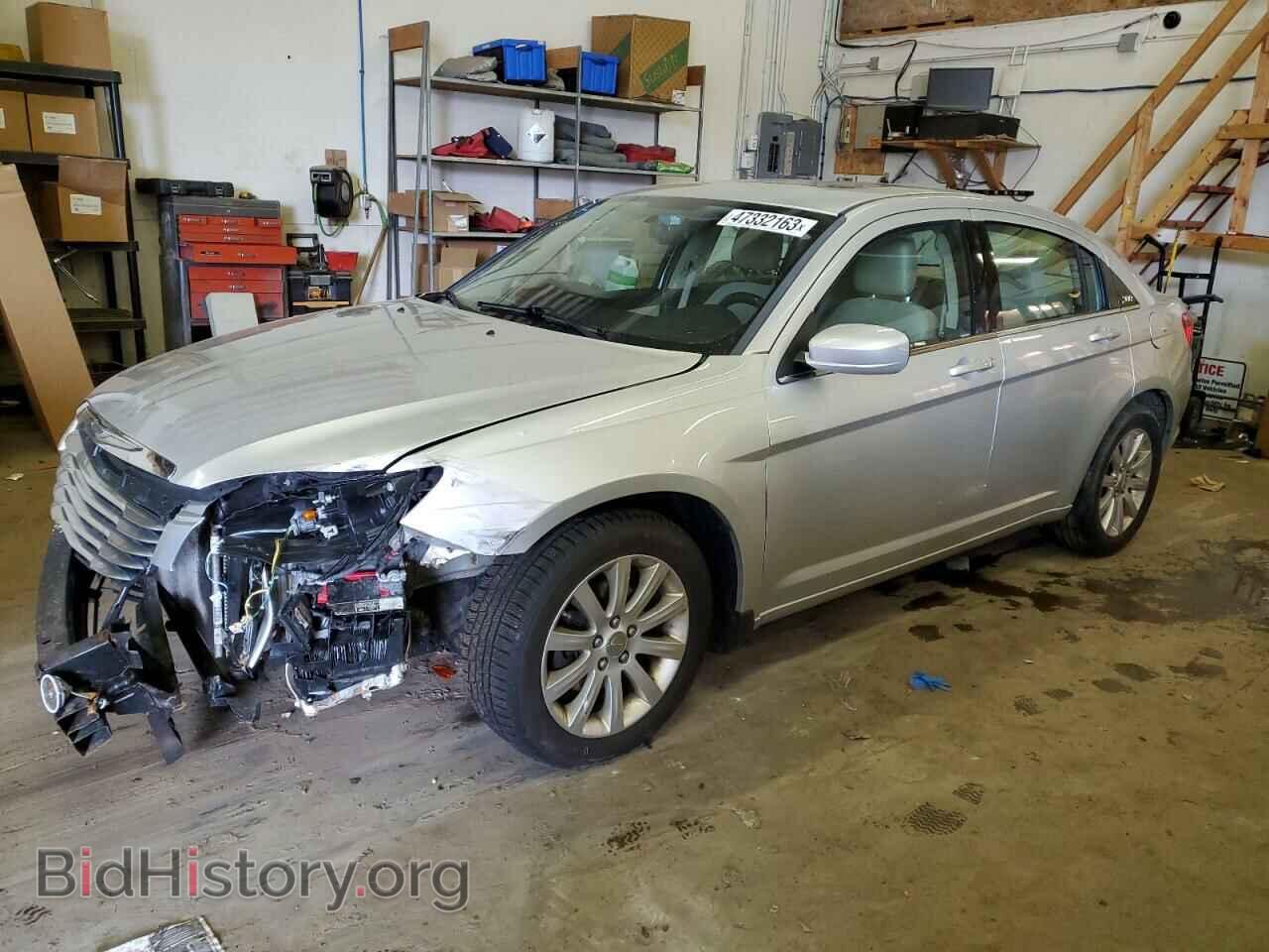 Photo 1C3BC1FG1BN537934 - CHRYSLER 200 2011