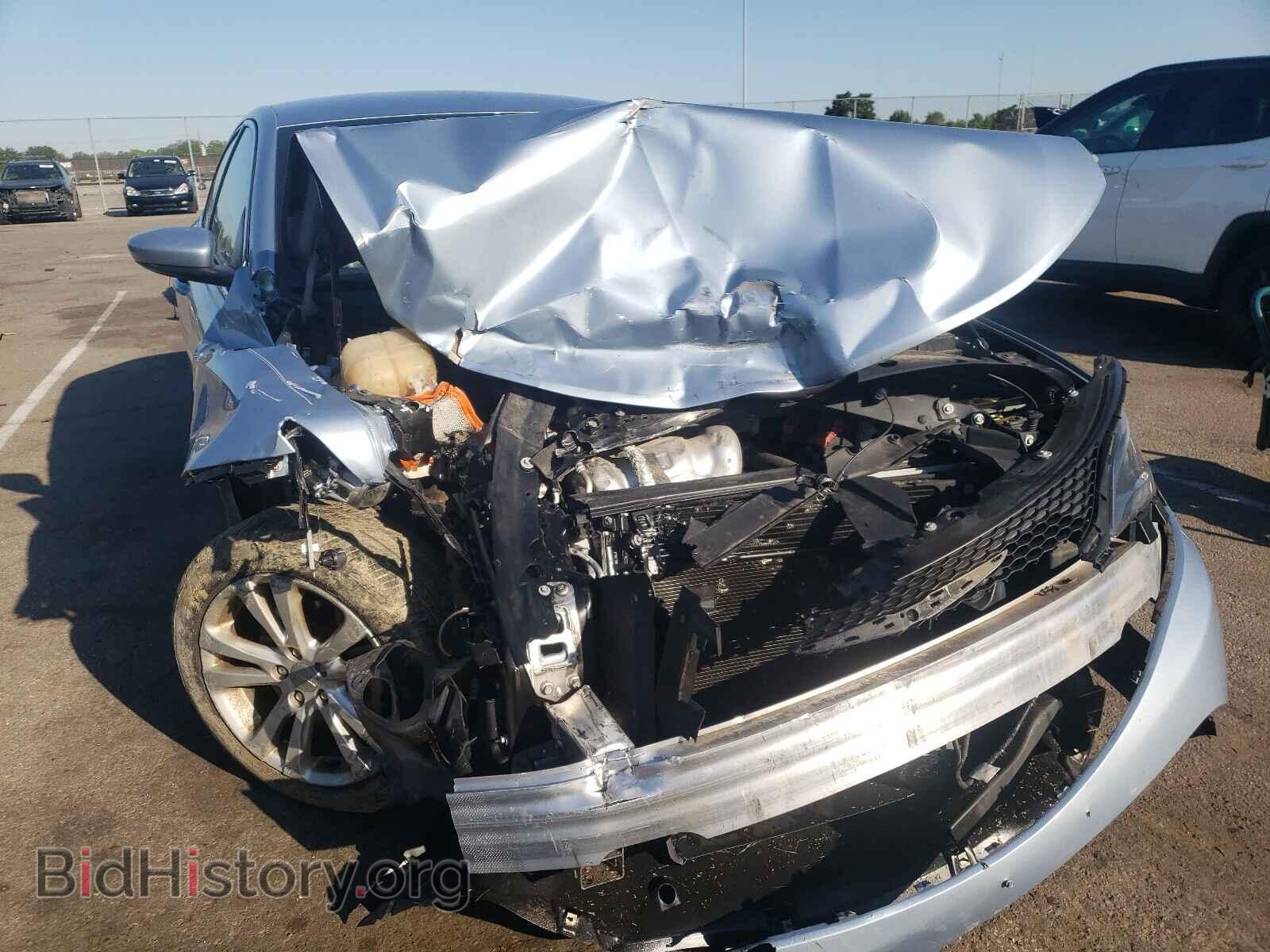 2015 CHRYSLER 200 - VIN: 1C3CCCAB2FN686077 - Photo 9