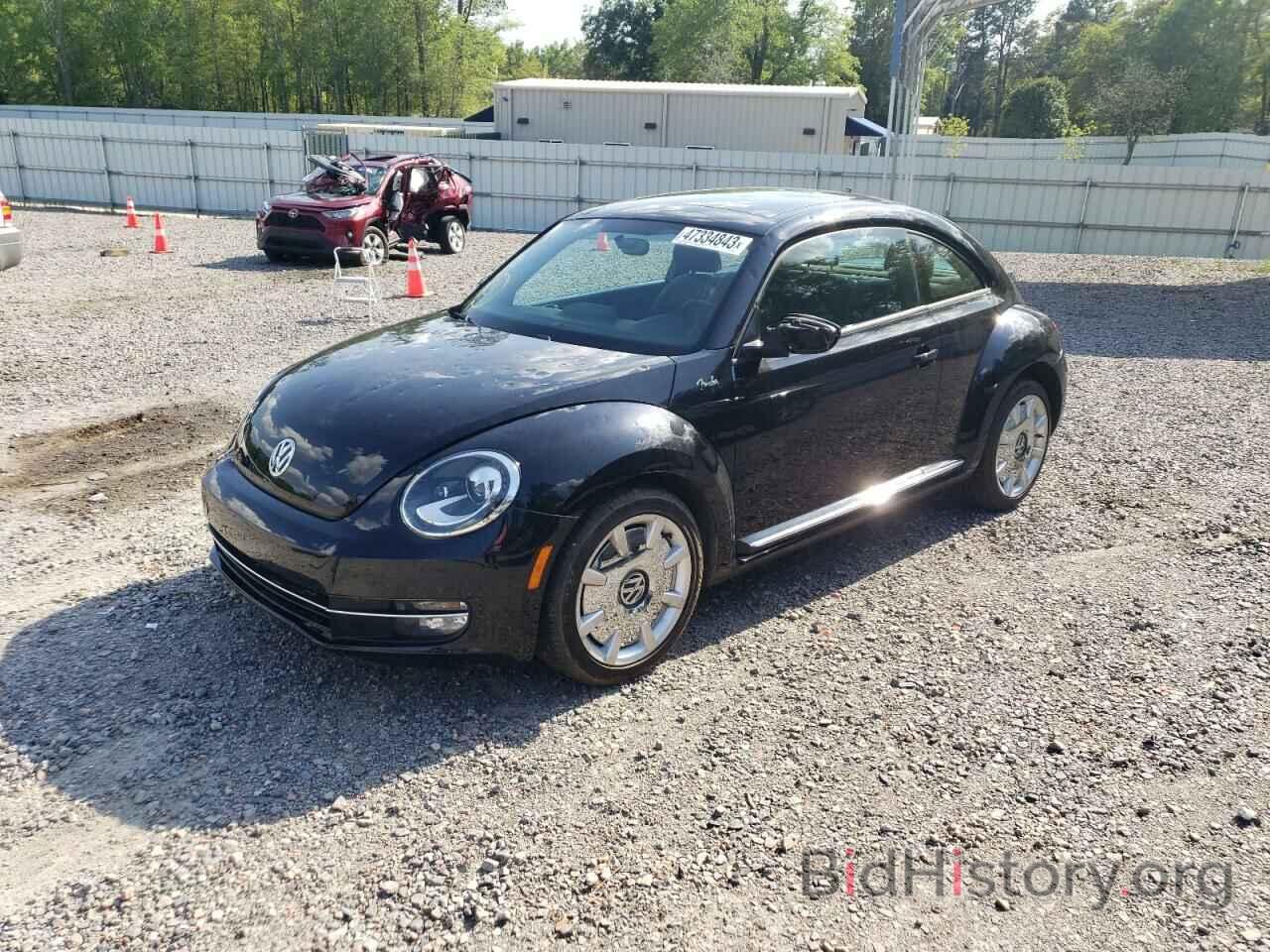 Photo 3VWV67AT0DM652638 - VOLKSWAGEN BEETLE 2013