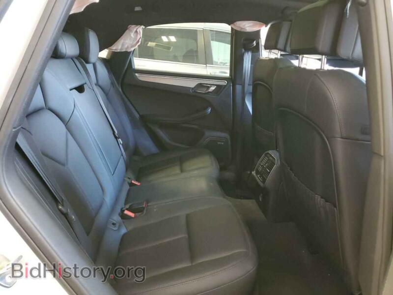 2017 Porsche MACAN (VIN WP1AA2A57HLB00757) — фото 10 из 12