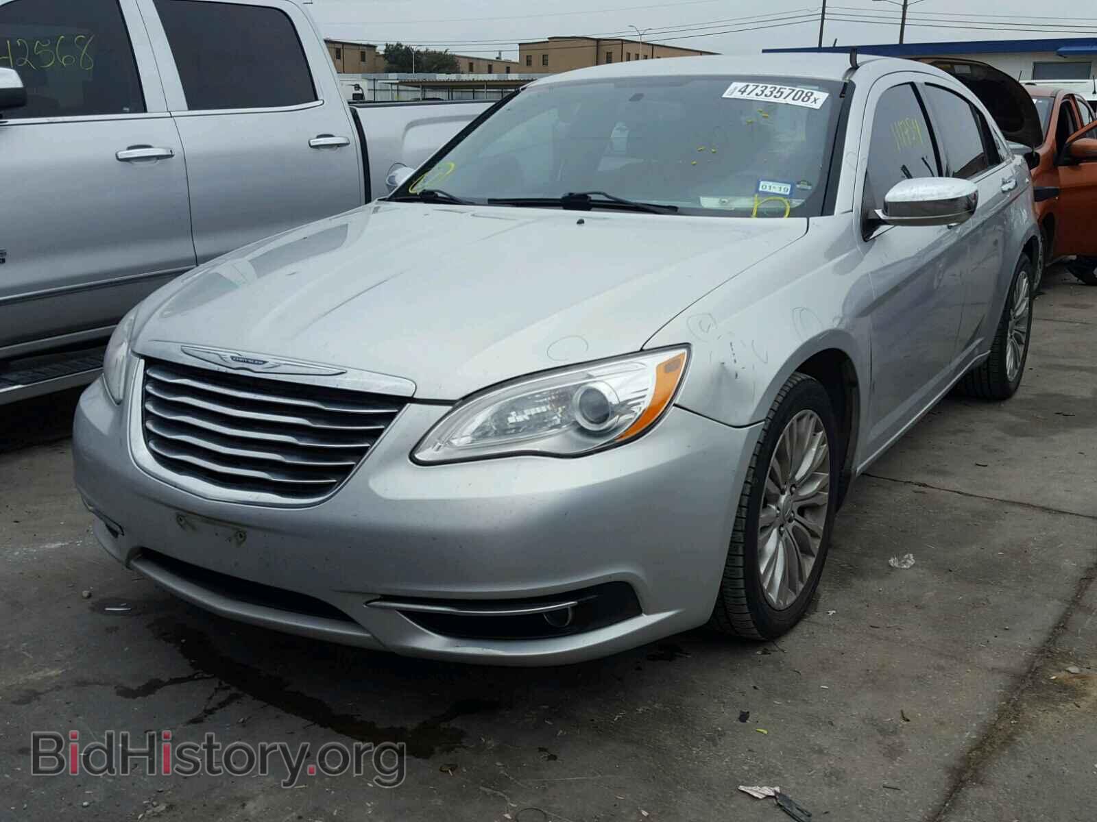 2012 CHRYSLER 200 - VIN: 1C3CCBCG5CN279398 - Фото 2