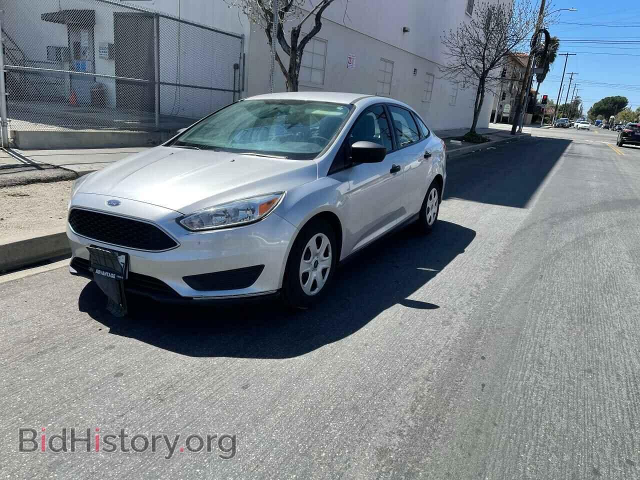 2017 FORD FOCUS - VIN: 1FADP3E24HL266954 - Photo 2