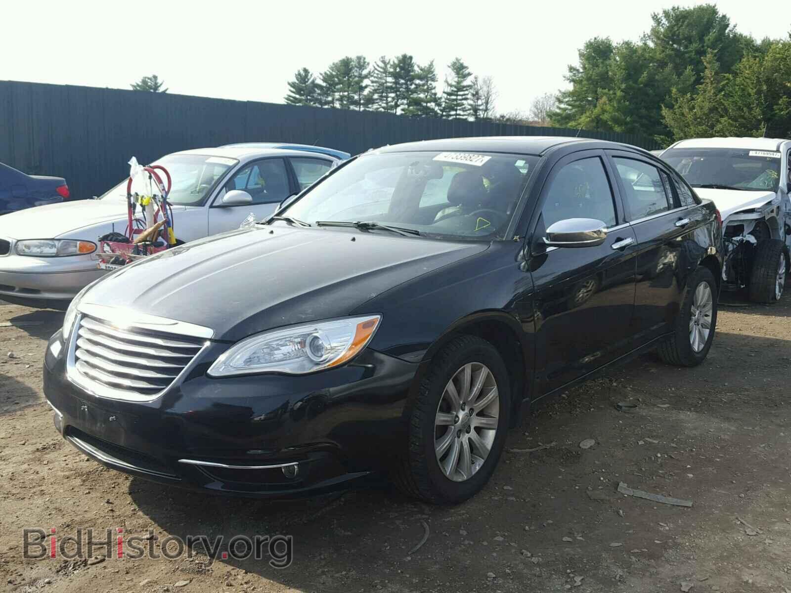 2013 CHRYSLER 200 - VIN: 1C3CCBCG0DN720355 - Фото 2