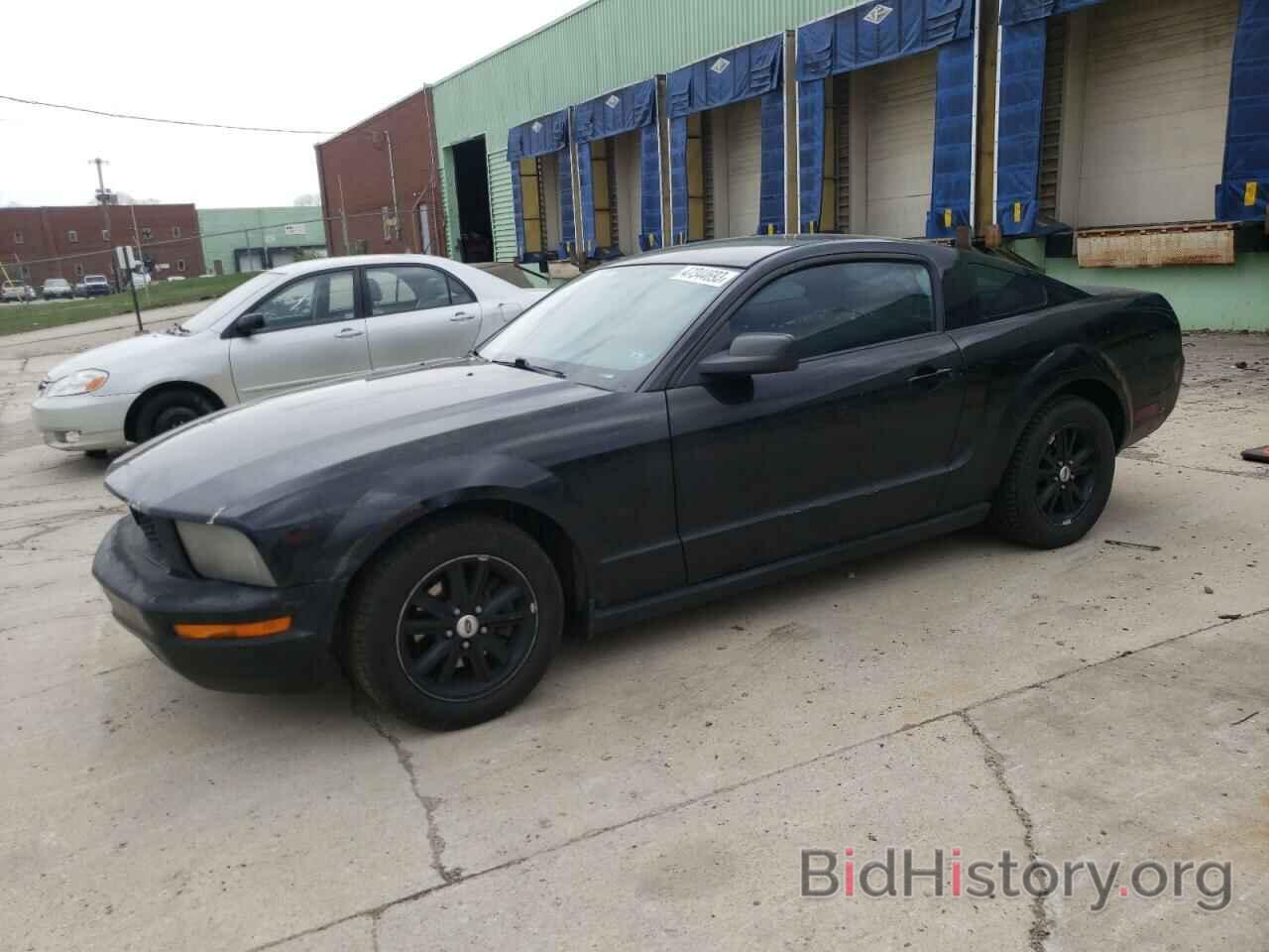 Photo 1ZVHT80N785115517 - FORD MUSTANG 2008