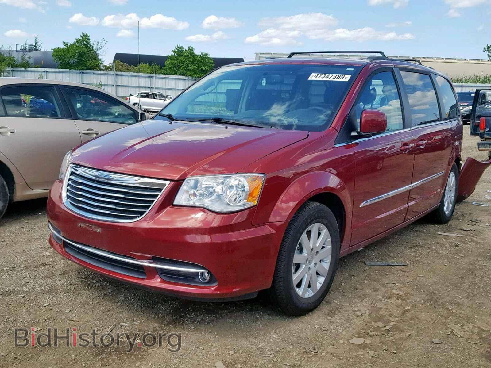 2015 CHRYSLER TOWN & COU - VIN: 2C4RC1BG7FR553287 - Фото 2