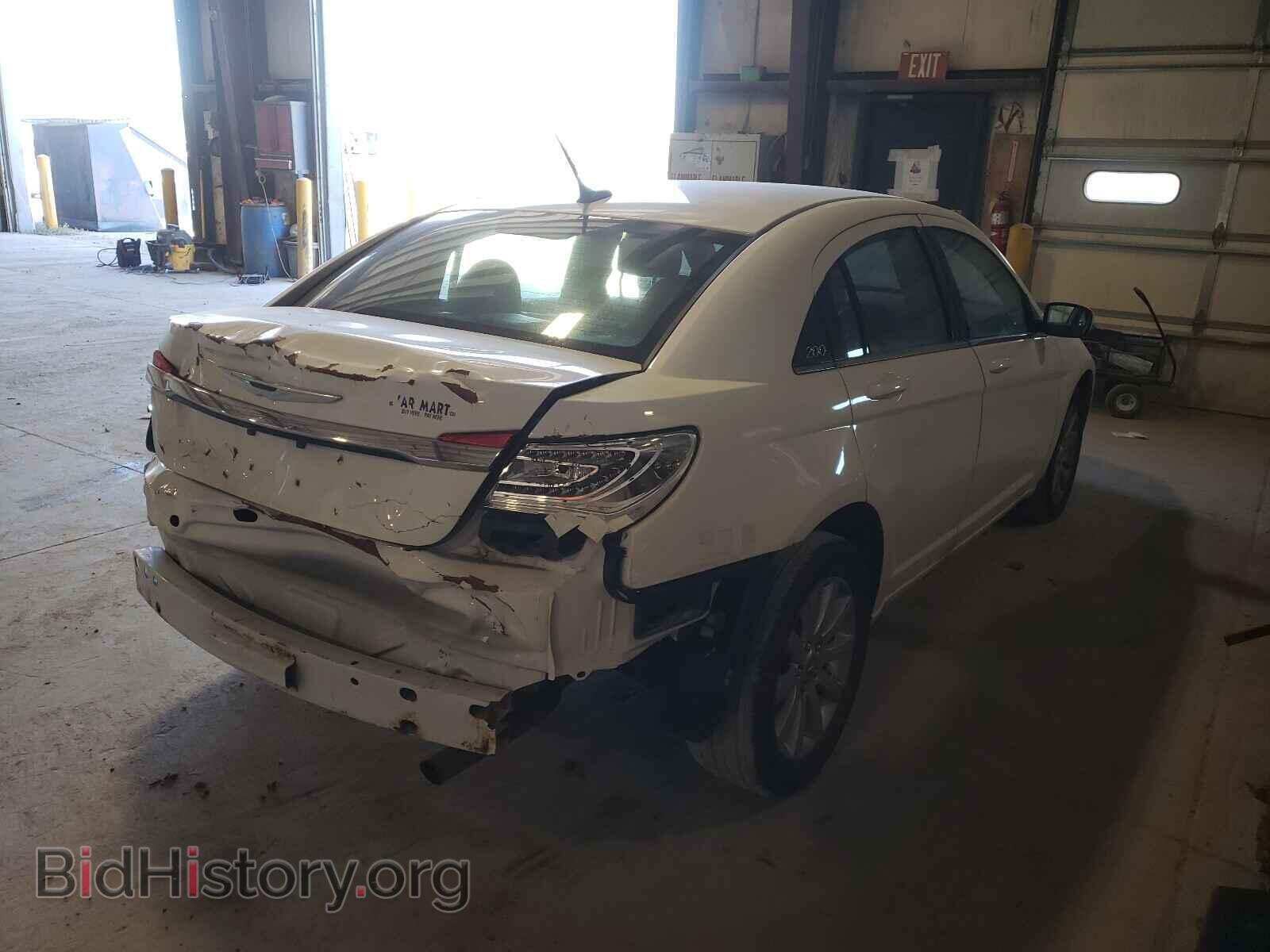 2013 CHRYSLER 200 - VIN: 1C3CCBBB2DN570383 - Фото 4