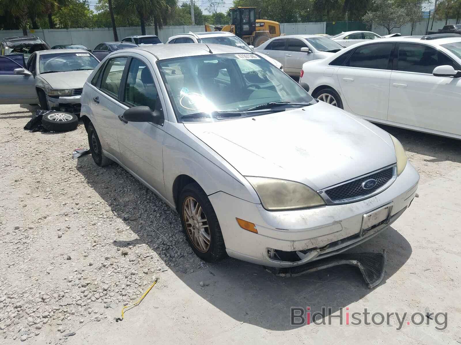 Photo 1FAFP34N45W226369 - FORD FOCUS 2005