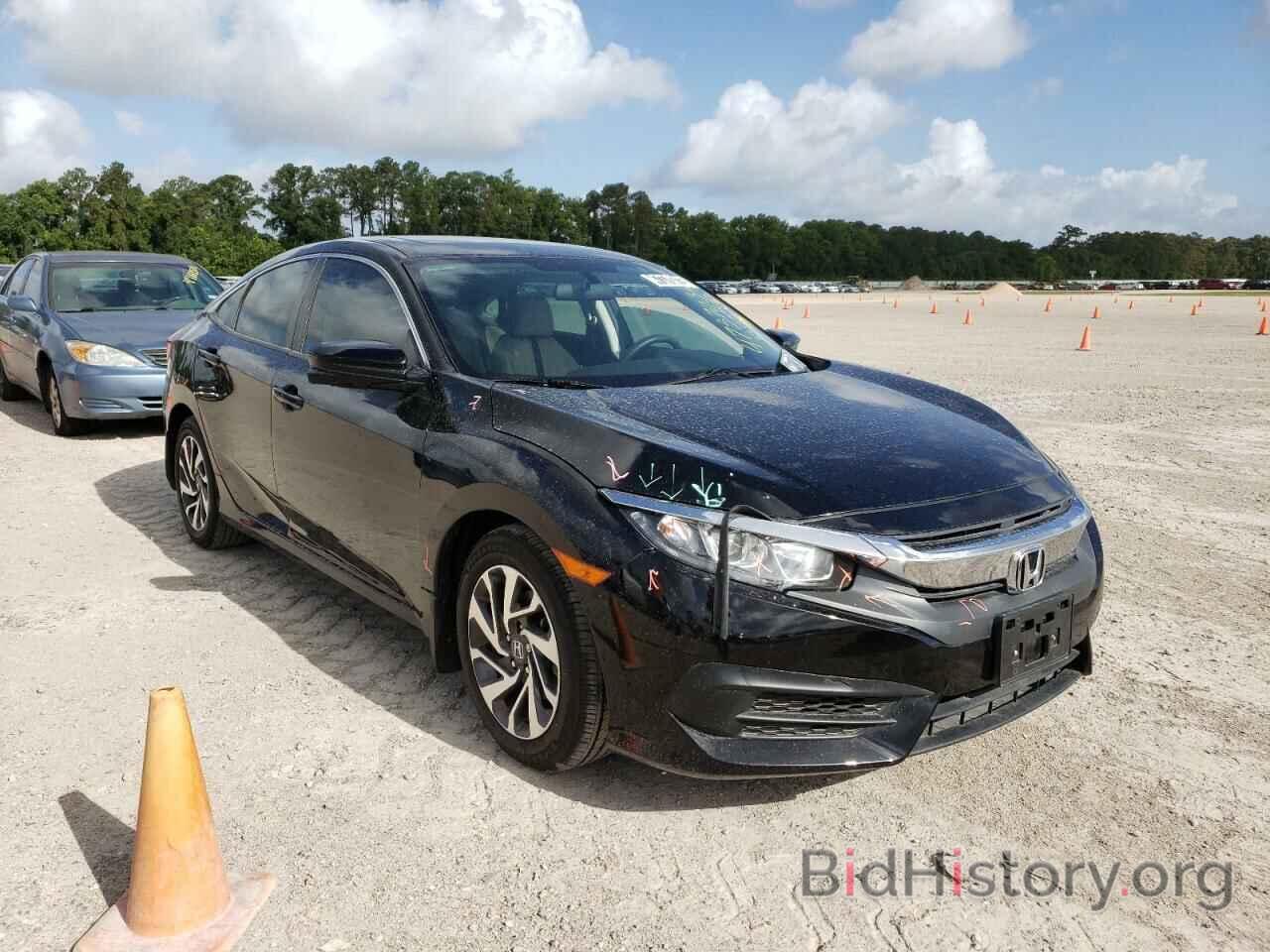 Photo 19XFC2F78JE017963 - HONDA CIVIC 2018