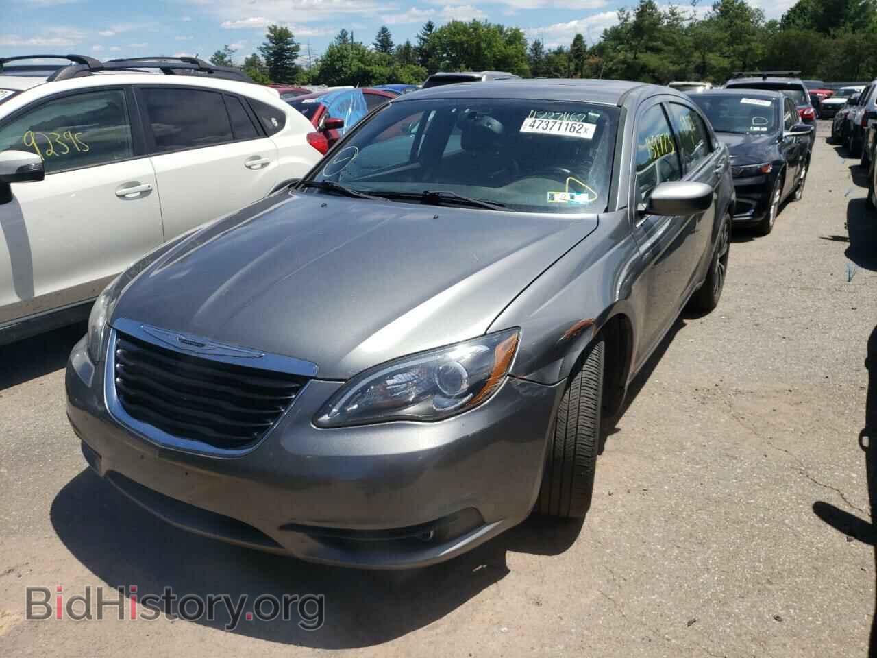 2012 CHRYSLER 200 - VIN: 1C3CCBHG0CN116974 - Фото 2