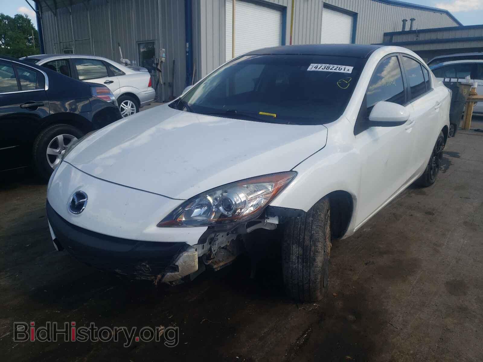 2011 MAZDA 3 - VIN: JM1BL1UF2B1415113 - Фото 2