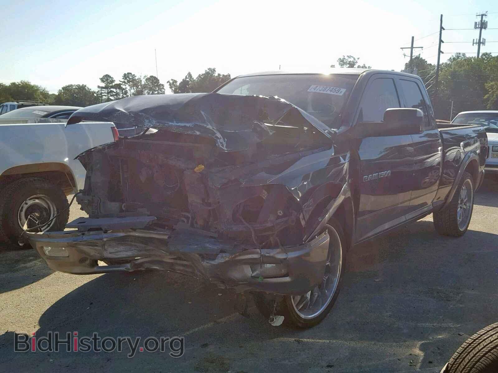 2011 DODGE RAM 1500 - VIN: 1D7RB1GT5BS615440 - Фото 2