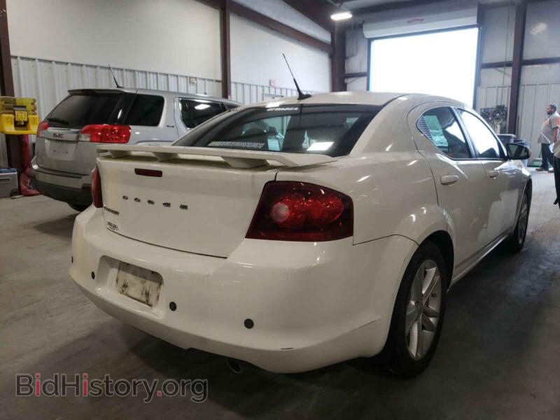2011 Dodge AVENGER (VIN 1B3BD1FG0BN513215) — фото 4 из 10