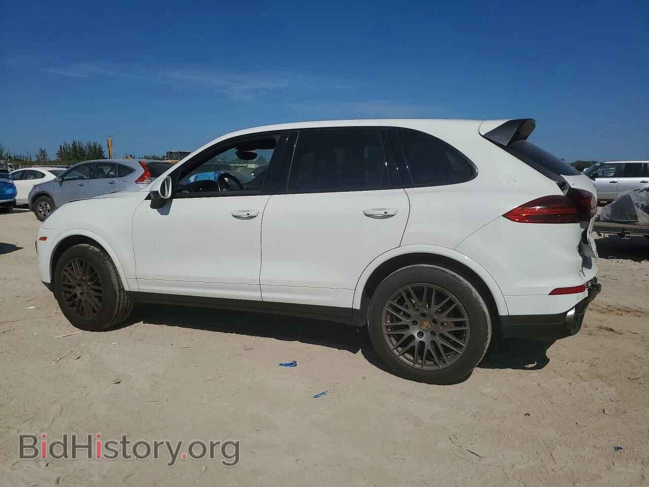 2017 PORSCHE CAYENNE - VIN: WP1AA2A22HKA84866 - Фото 2