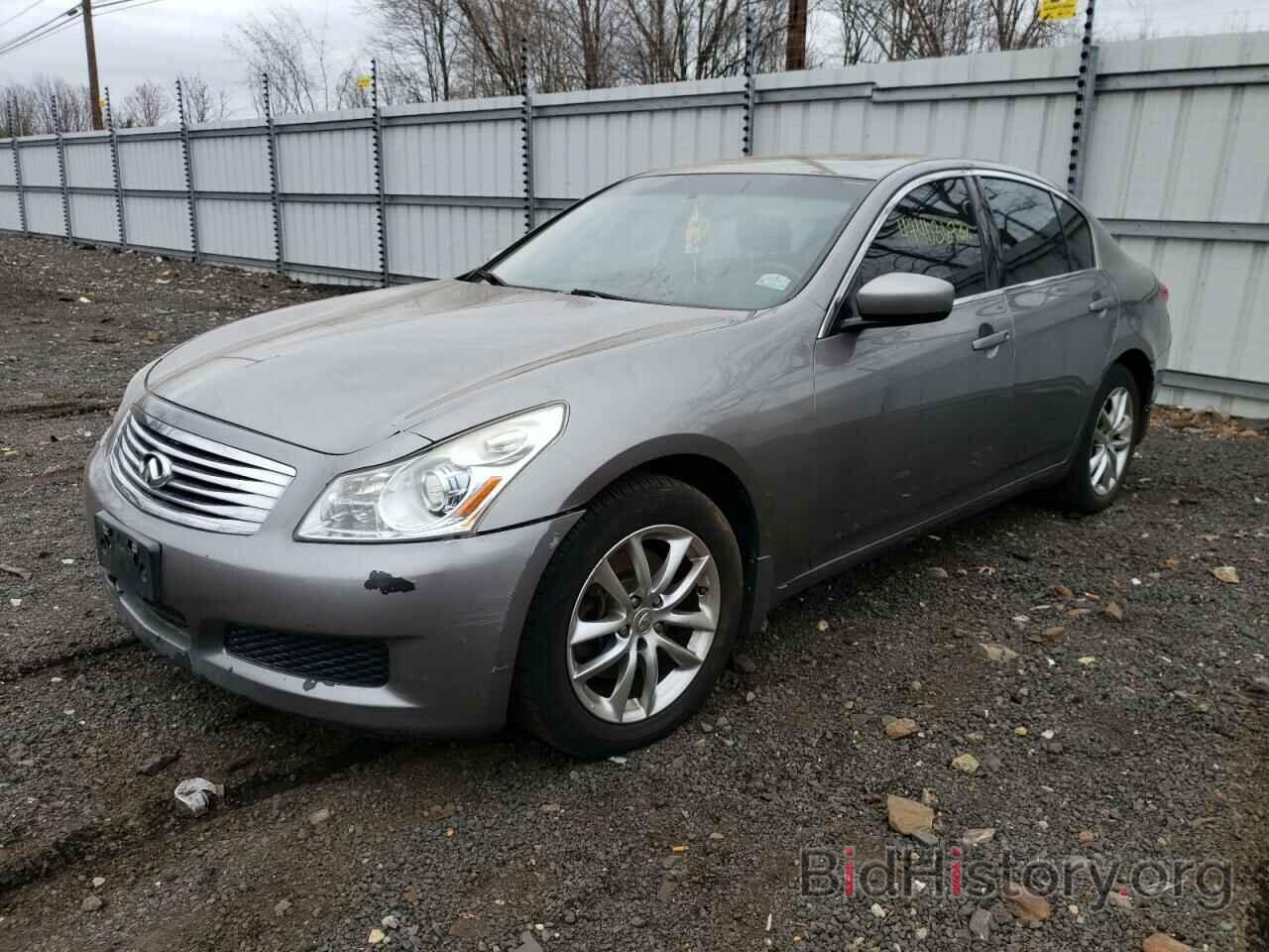 Photo JNKCV61F69M358132 - INFINITI G37 2009