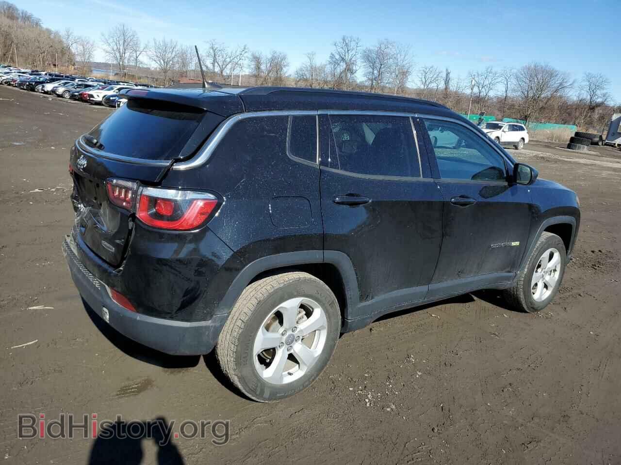 2019 JEEP COMPASS - VIN: 3C4NJDBB0KT742414 - Фото 3