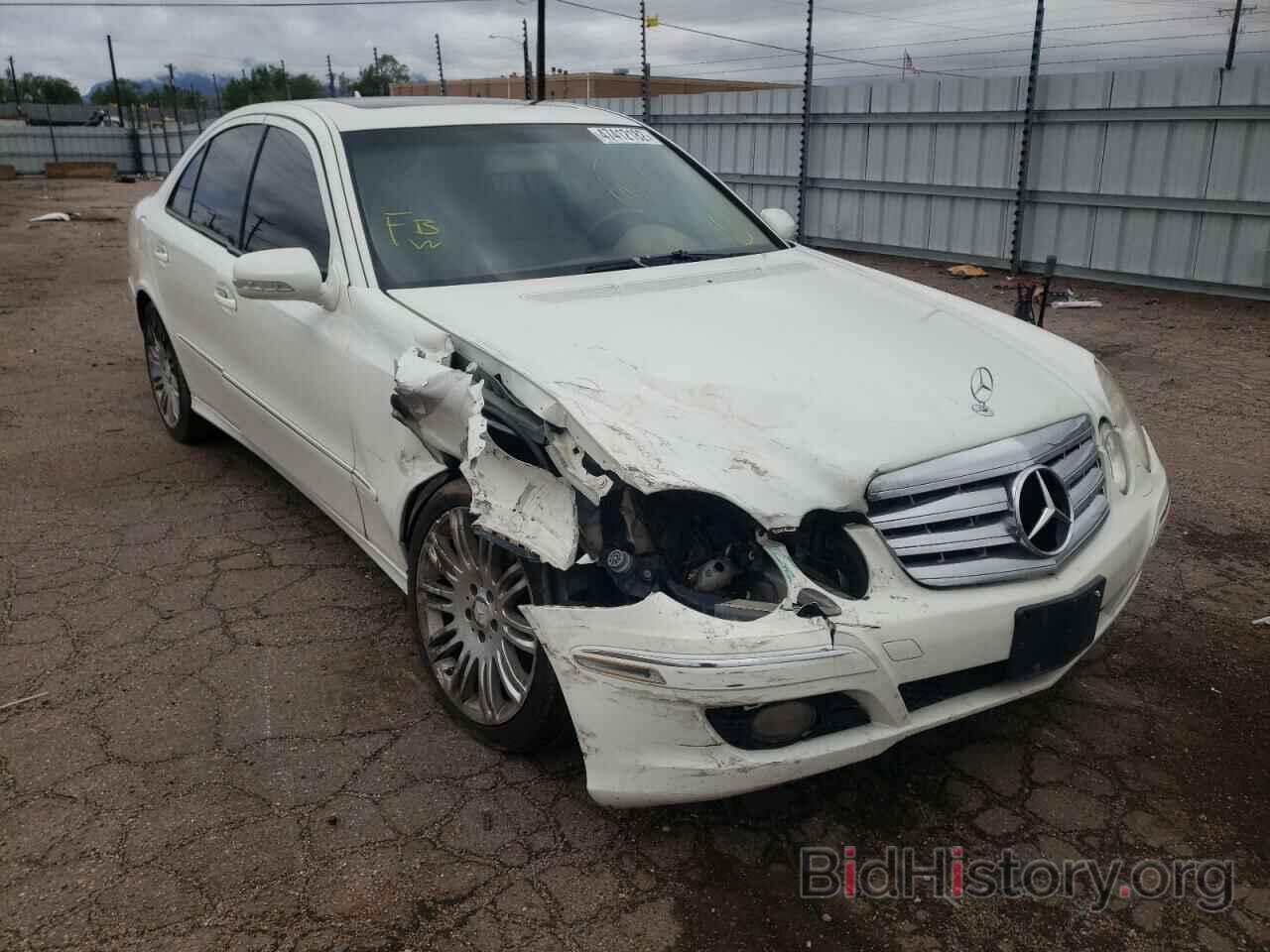 Photo WDBUF87X38B357818 - MERCEDES-BENZ E-CLASS 2008