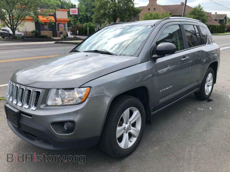 2012 Jeep COMPASS (VIN 1C4NJCAB3CD706252) — photo 2 of 10