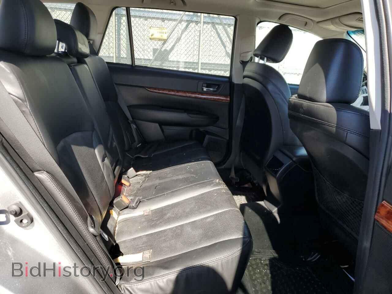 2011 SUBARU OUTBACK - VIN: 4S4BRBLC8B3370237 - Photo 11