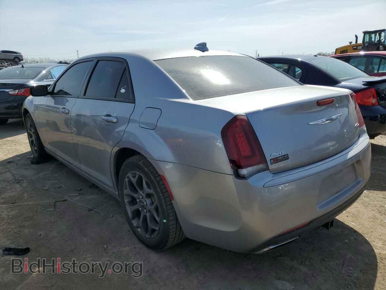 2016 CHRYSLER 300 - VIN: 2C3CCAGG3GH111620 - Фото 2